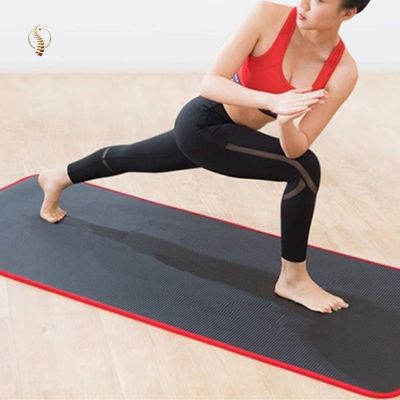 tapis de sport noir fente musculation